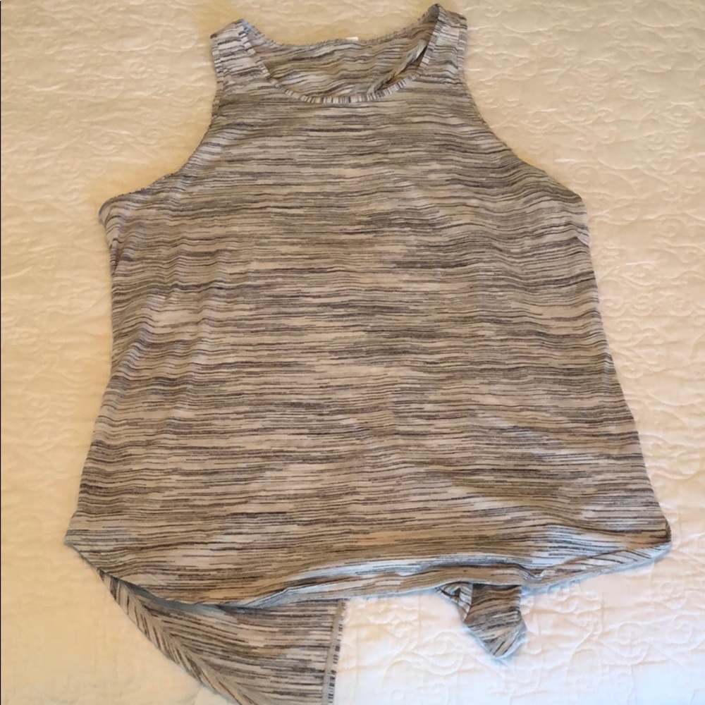 Lululemon open up tank sz 10